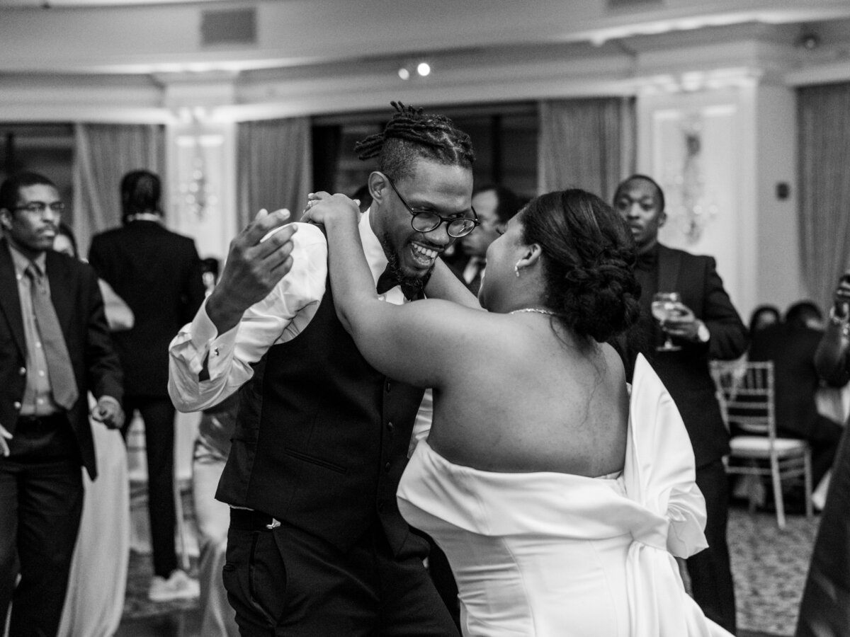 KatieTraufferPhotography-LaurenandJohnnyWedding-1131-2