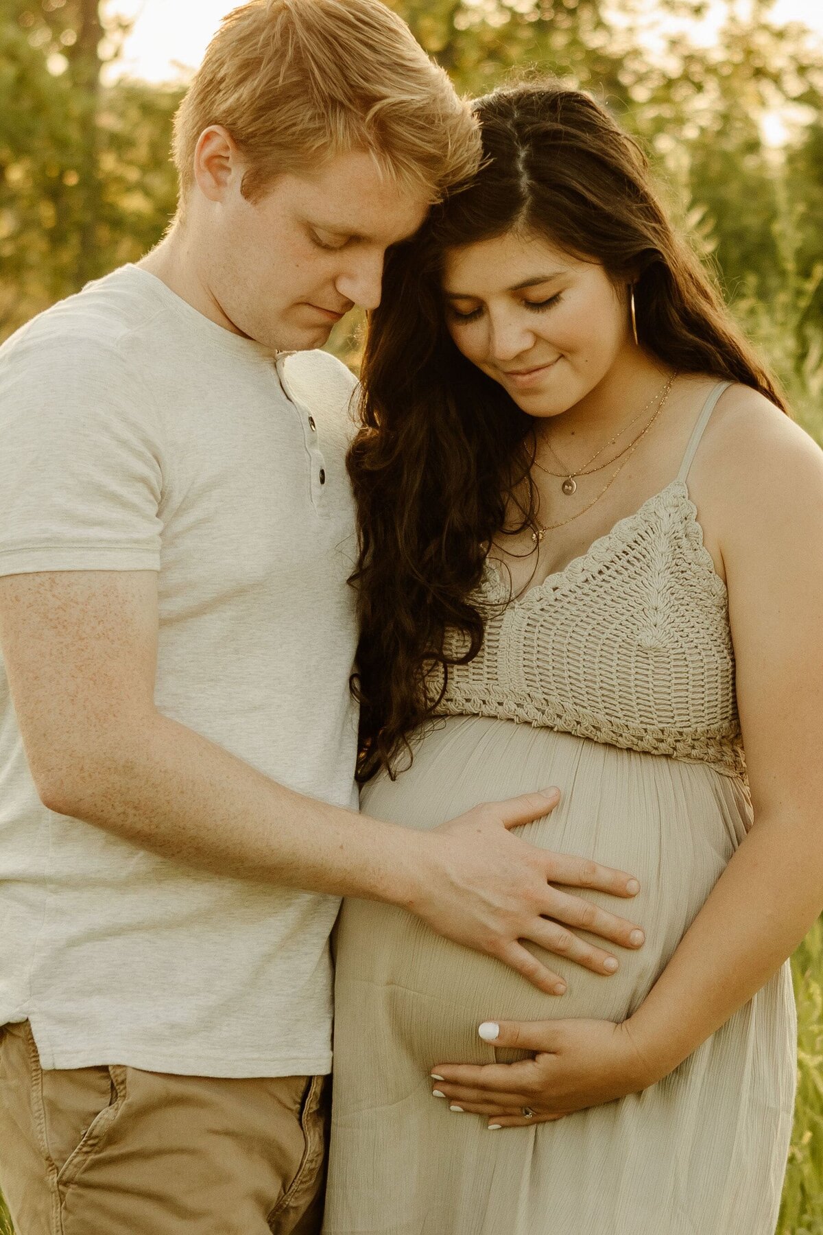 maternity-session-open-field-8
