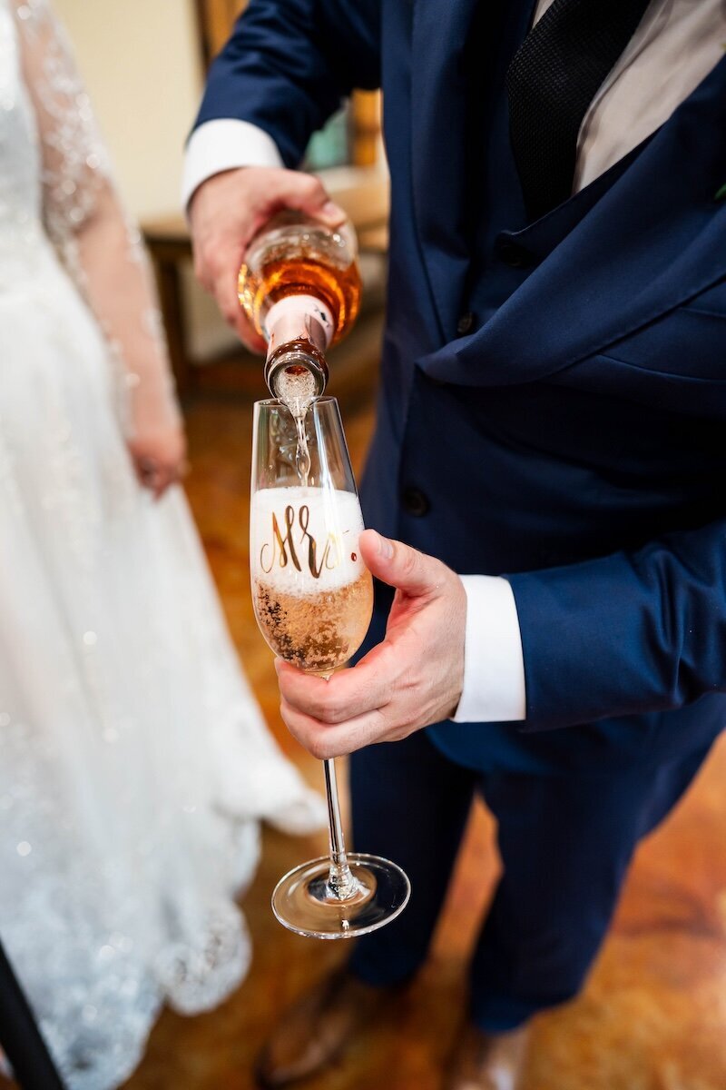 Del-Favero-Oasis-Wedding-Tampa-florida elopements-chantilly chic celebrations-maddness-photography-09592
