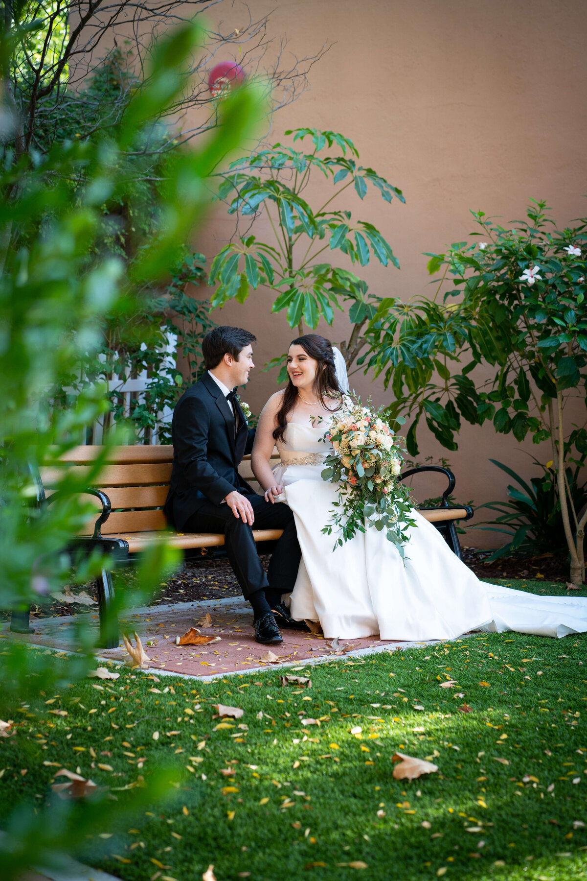 KS-Gray-Photography-newport-beach-wedding-photographer-bride-and-groom-sitting-on-bench