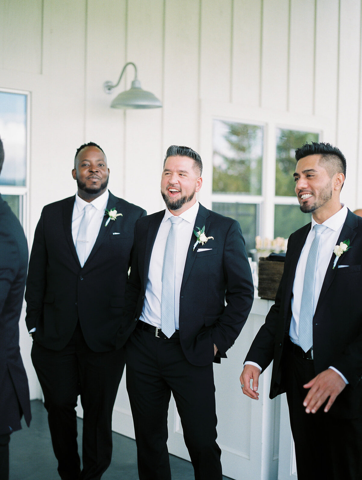 Luxury-Wedding-The-Barn-at-Harrow-Cellars-Sonoma-CA32