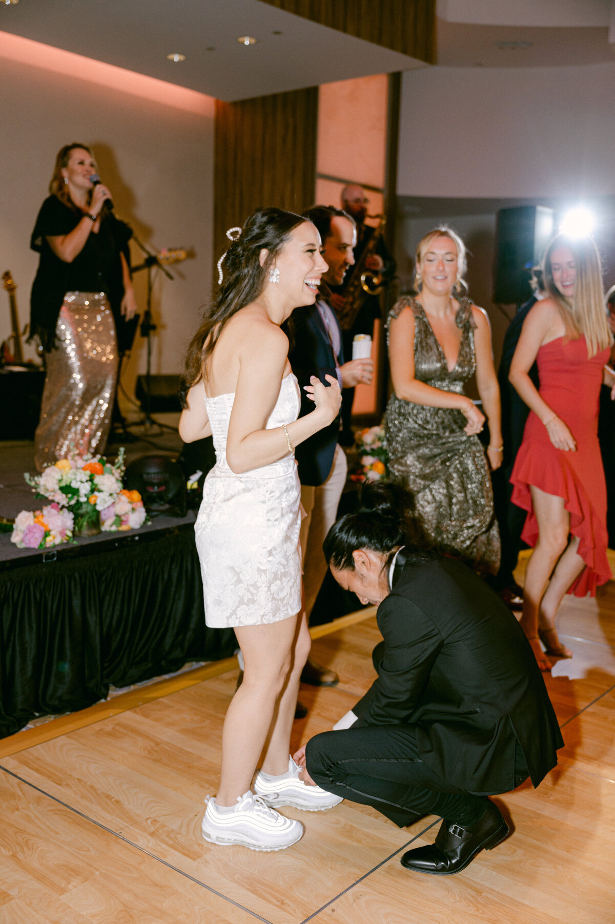 Sneak Peeks Wedding-43