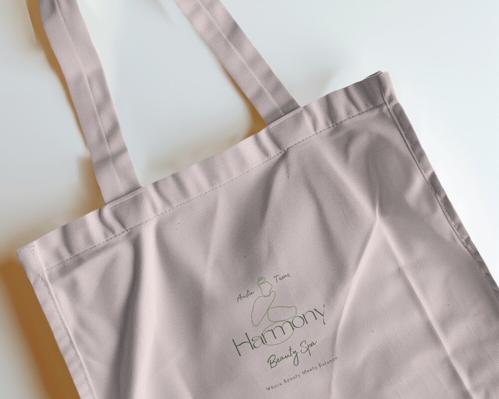 zoomed-in-flatlay-photo-of-tote-bag-mockup-047