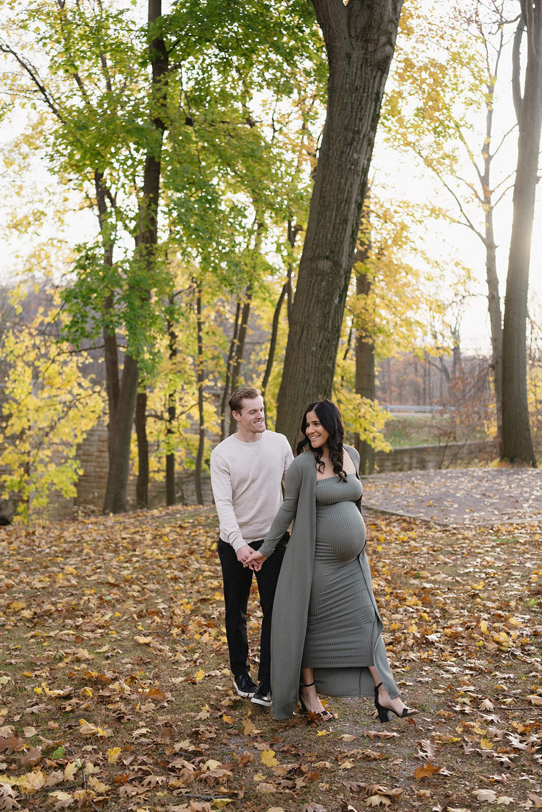 Jenna+RyanMaternityClevelandOhioGinaMariePrestiPhotography.jpg-34