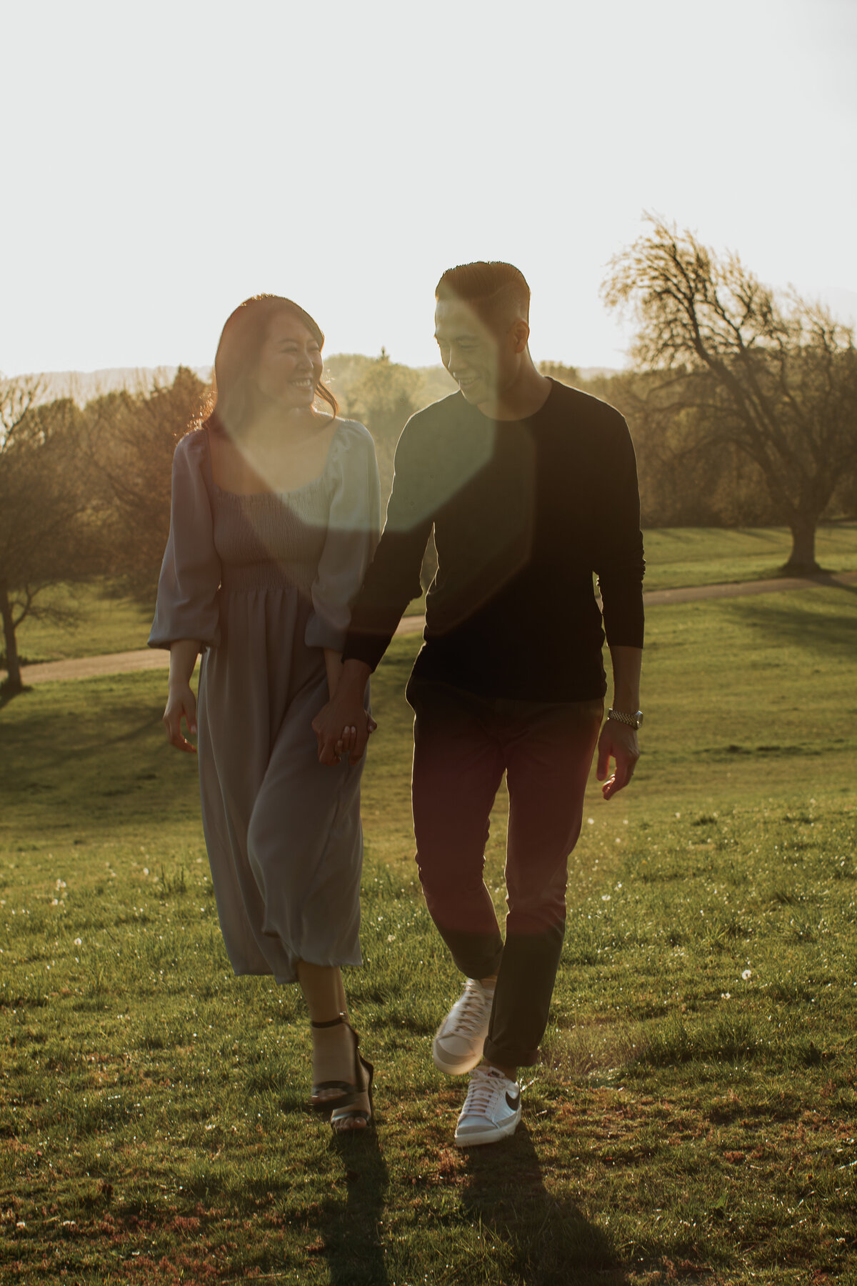 Couples-session-discovery-park-documentary-style-jennifer-moreno-photography-seattle-washington