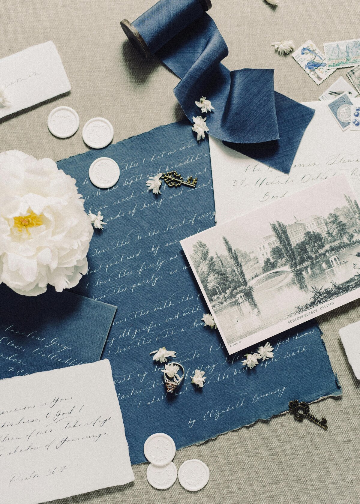 pexels-leeloothefirst-4544738