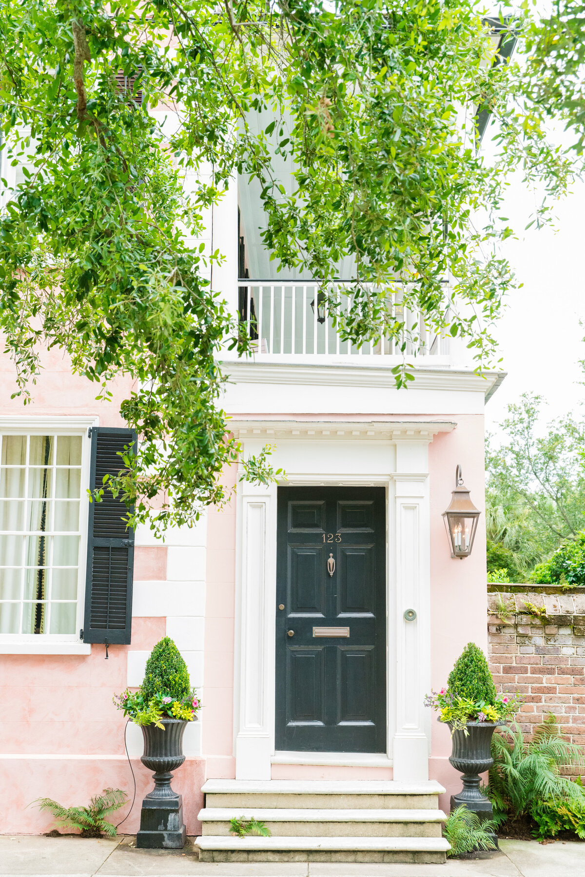 Dana Cubbage Weddings Photography Engagement Photographer Charleston South Carolina Luxury High End Destination Travel Bright Colorful Light Airy Chicago New York Los Angeles Weddings Photo32
