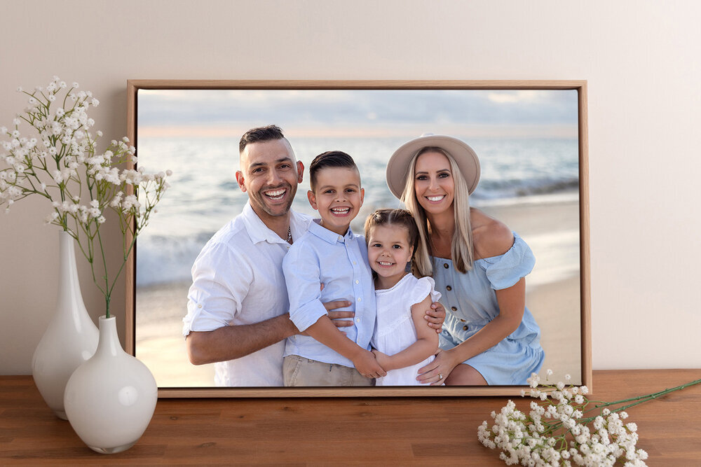 PRODUCTS_.FAMILYBEACHPORTRAIT_WALLART_FRAMEDCANVAS