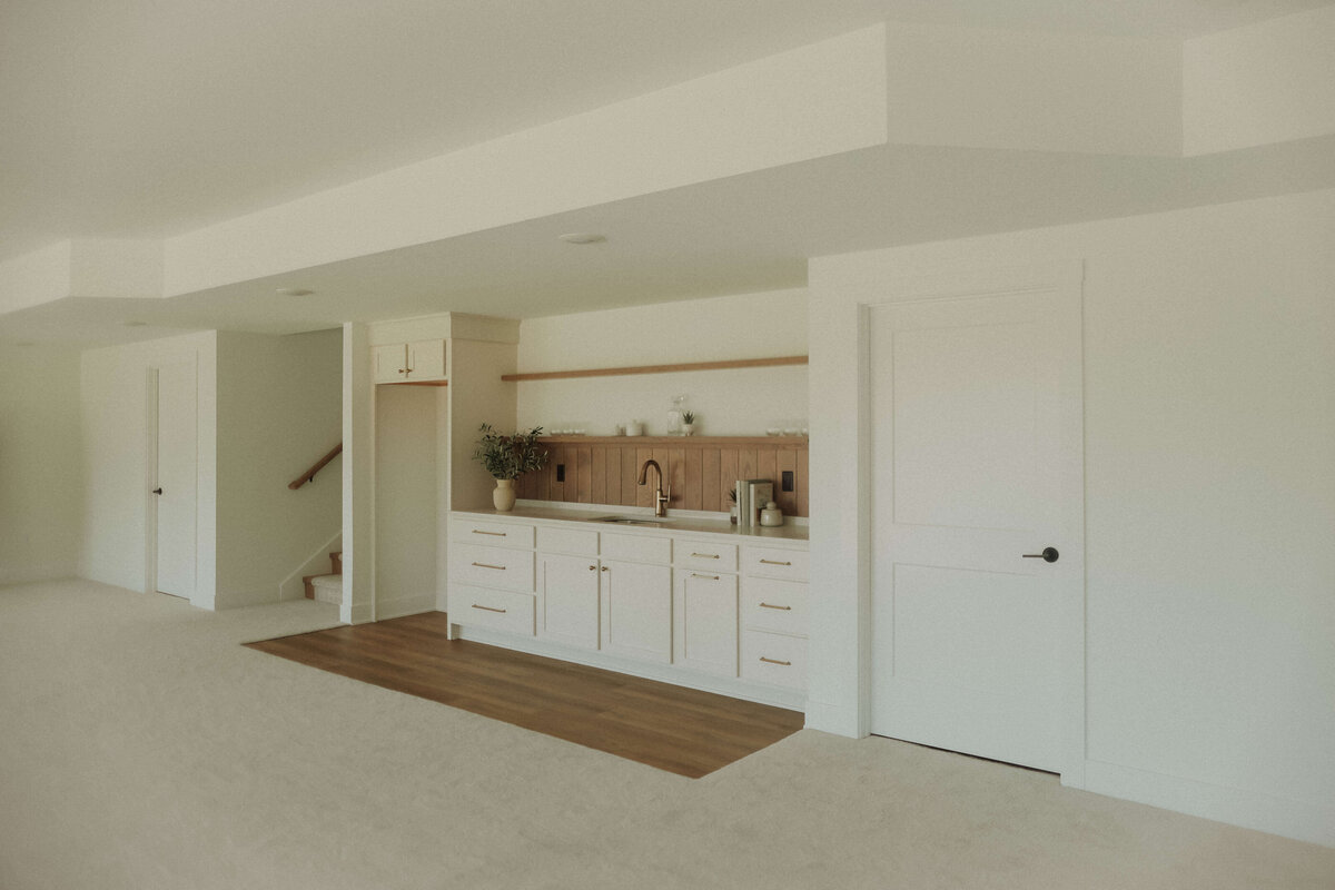 4733-JEANIE-LN-Central-Iowa-Custom-Home-JRL-Builders-3F1A5052