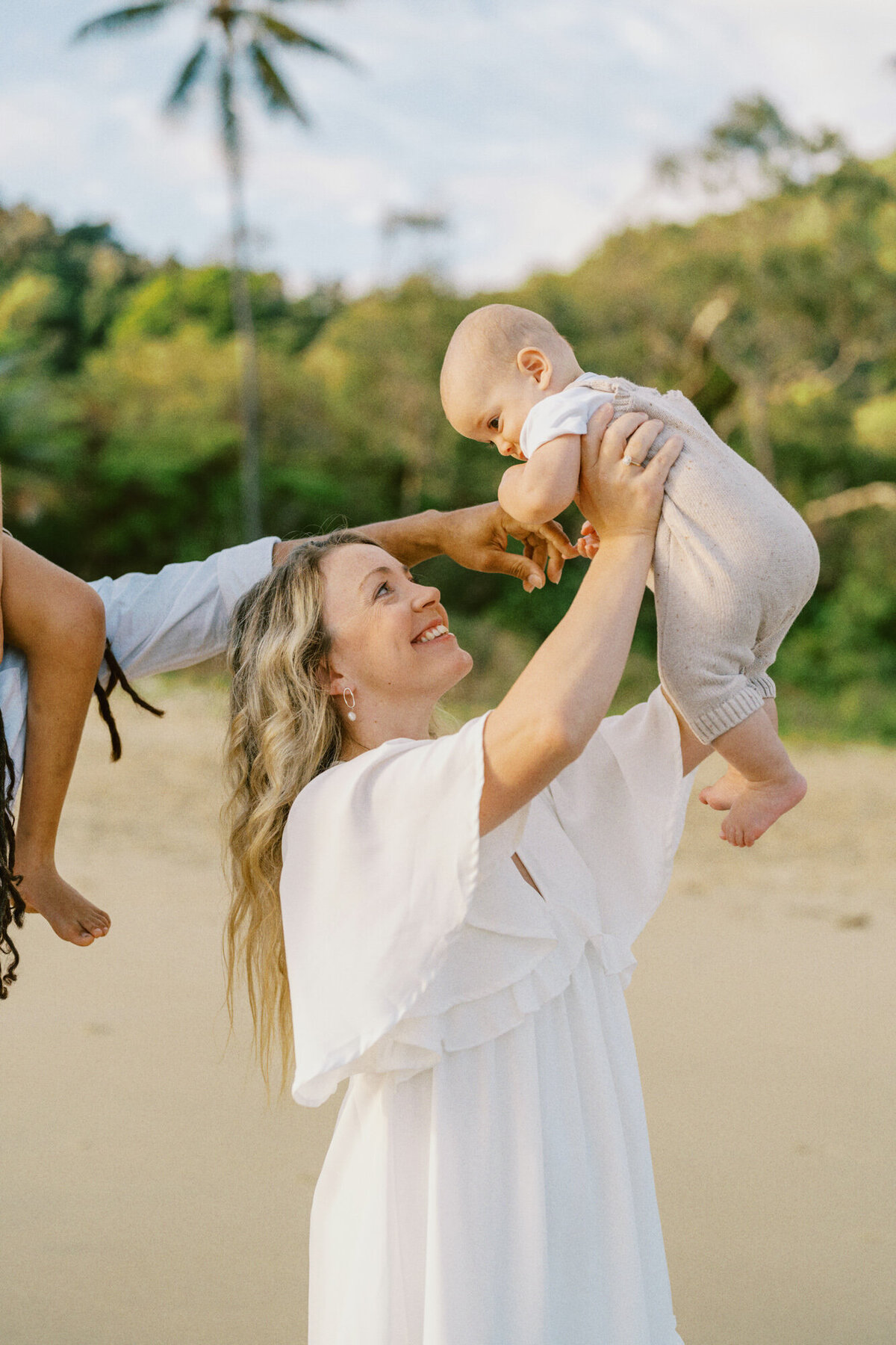 ellis-beach-sunrise-family-engagement-shoot-061