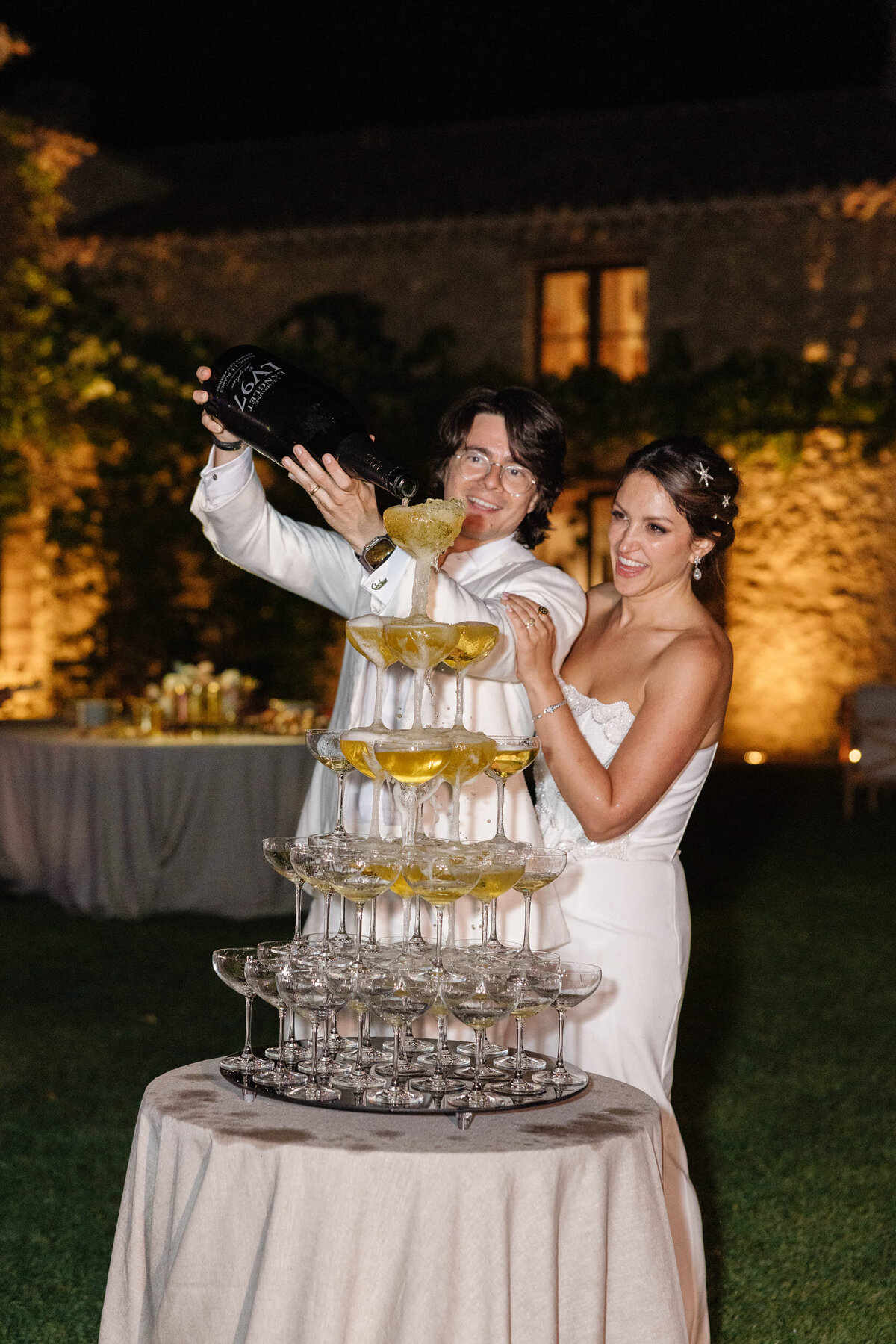 Champagne-tower-French-wedding