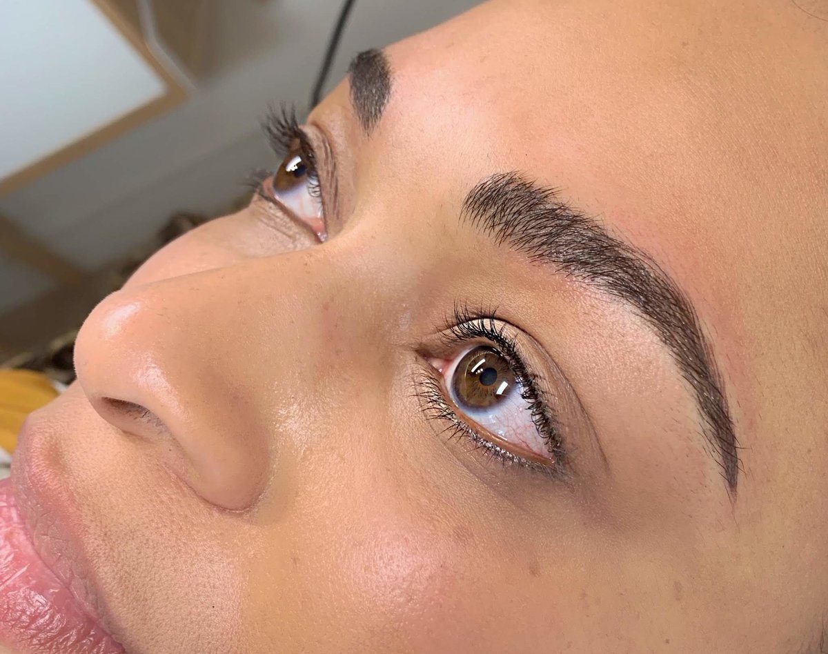 Facetune_08-04-2019-12-05-20