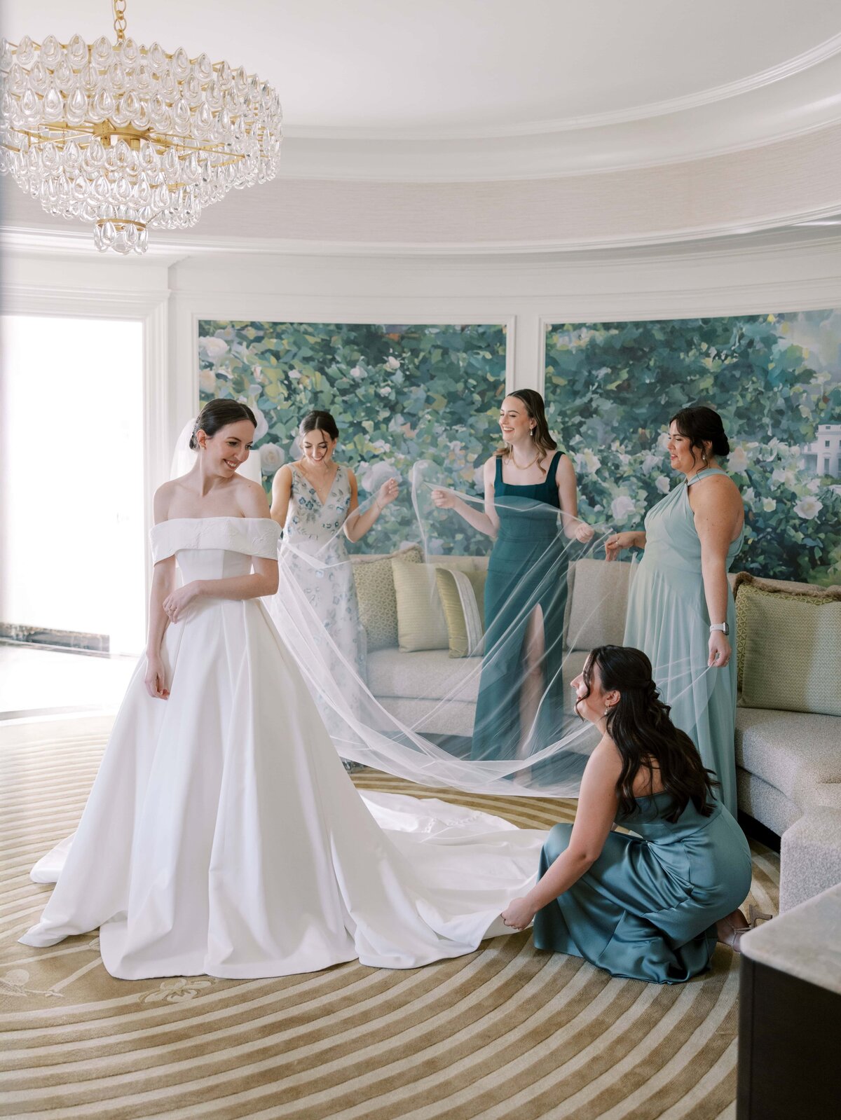 Danielle-Defayette-Photography-The-Willard-Wedding-DC-118