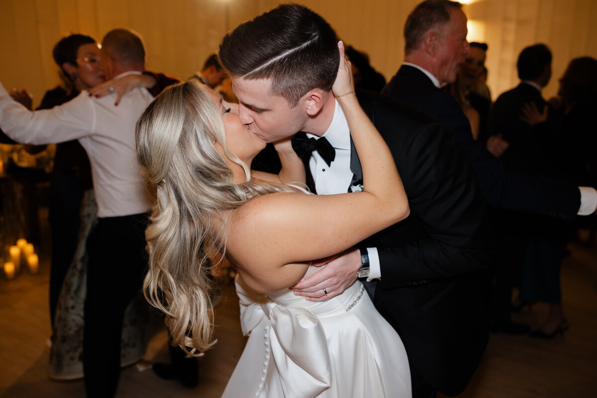 DallasWeddingPhotographer-AllieRyann-2-28