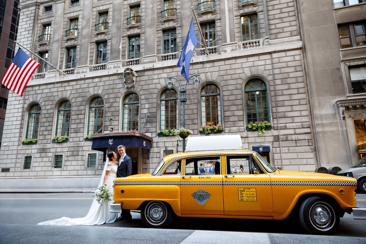 emma-cleary-new-york-nyc-wedding-photographer-videographer-venue-the-yale-club-3