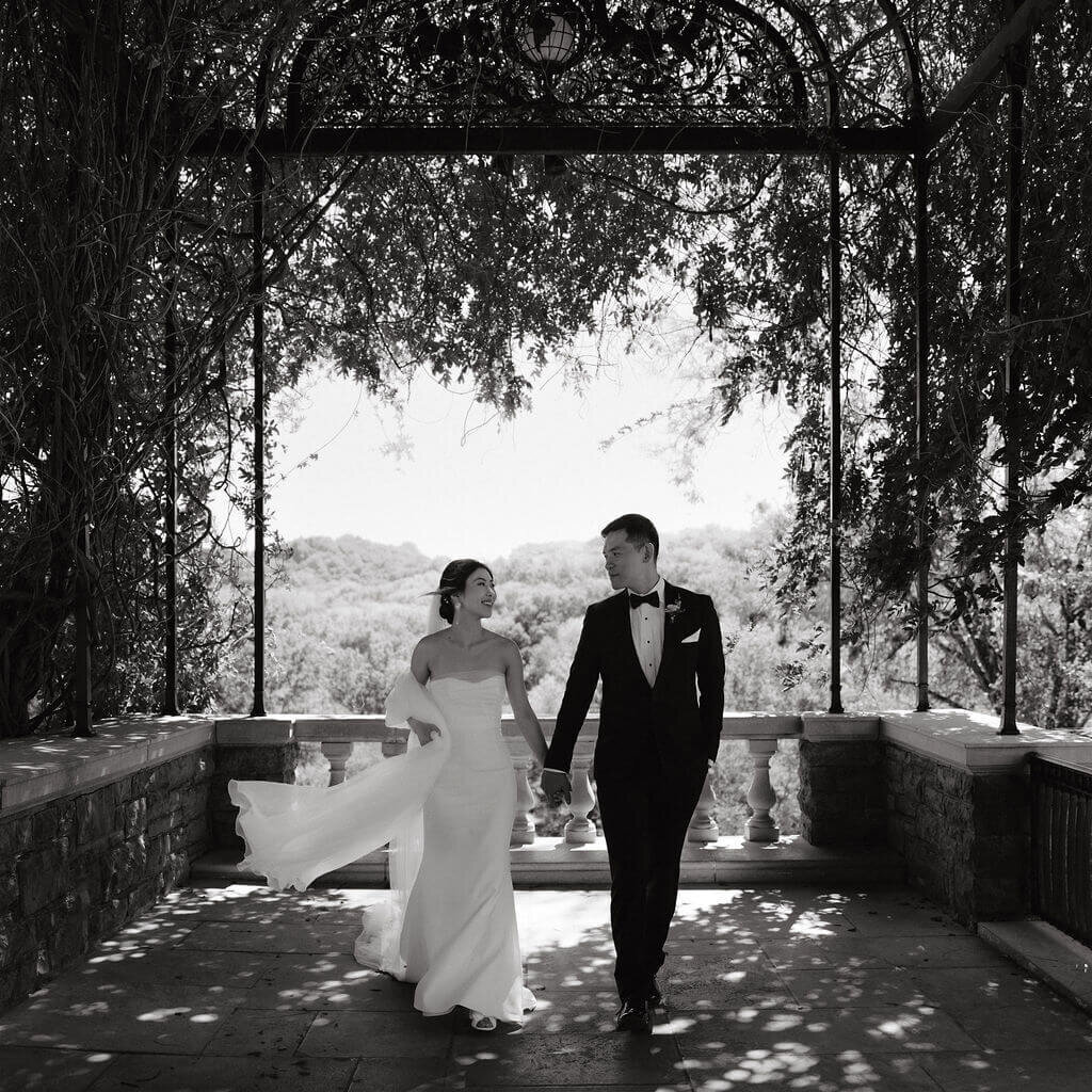 37-cheekwood-portraits-aisan-american-wedding-modern-vintage-events