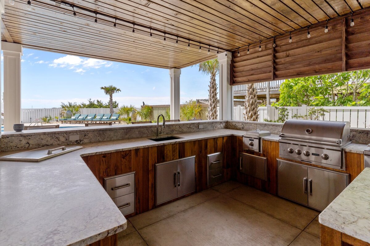 Luxury-Holden-Beach-Rentals-WI-Outside9