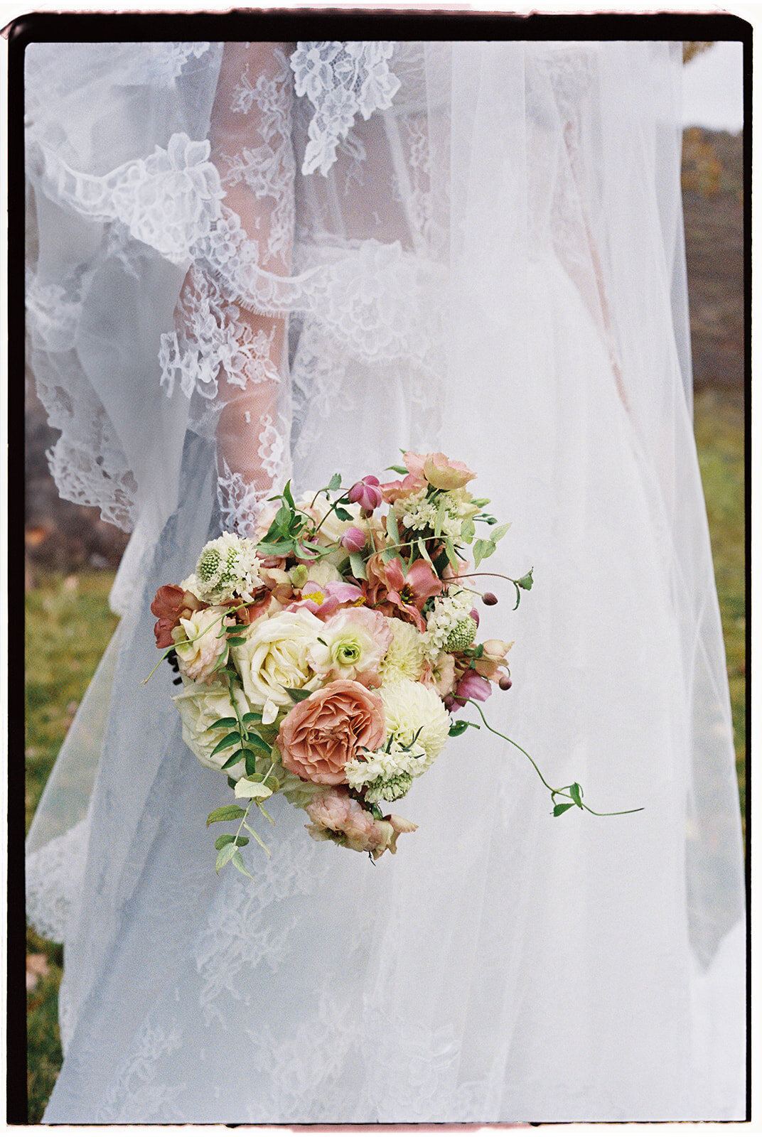 Blue-Sky-Lodge-Wedding-For-Love-Of-Love-10
