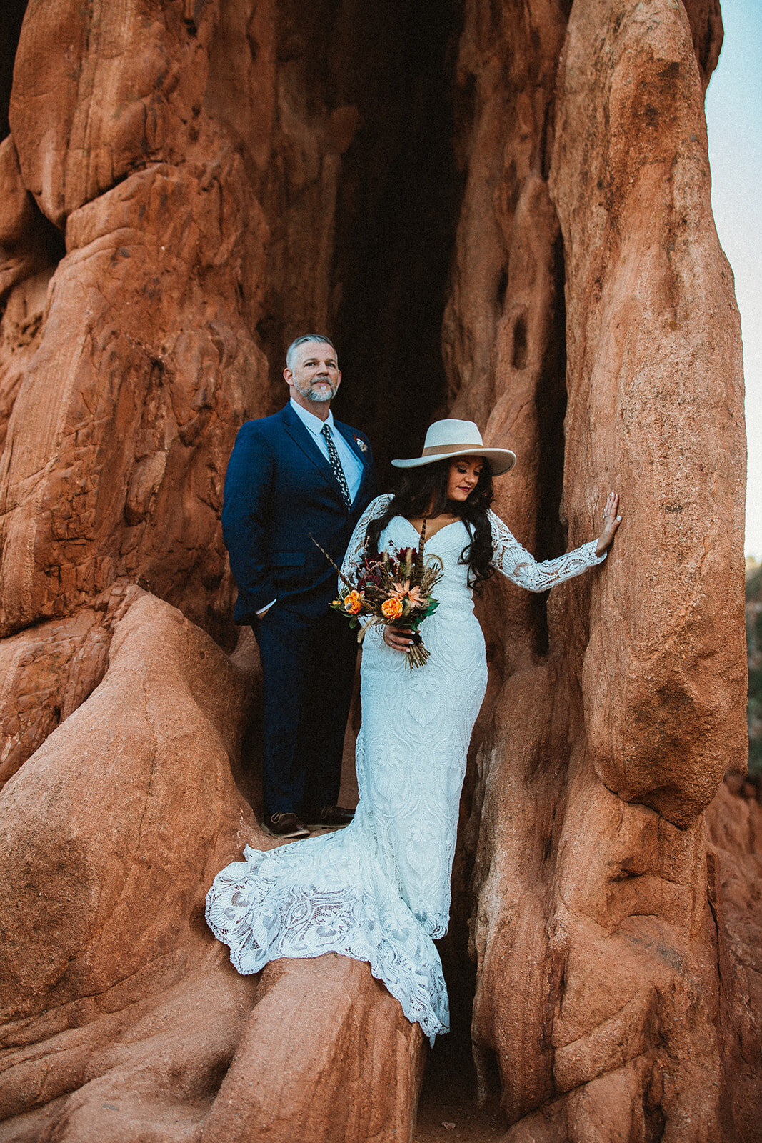 garden of the gods wedding photo