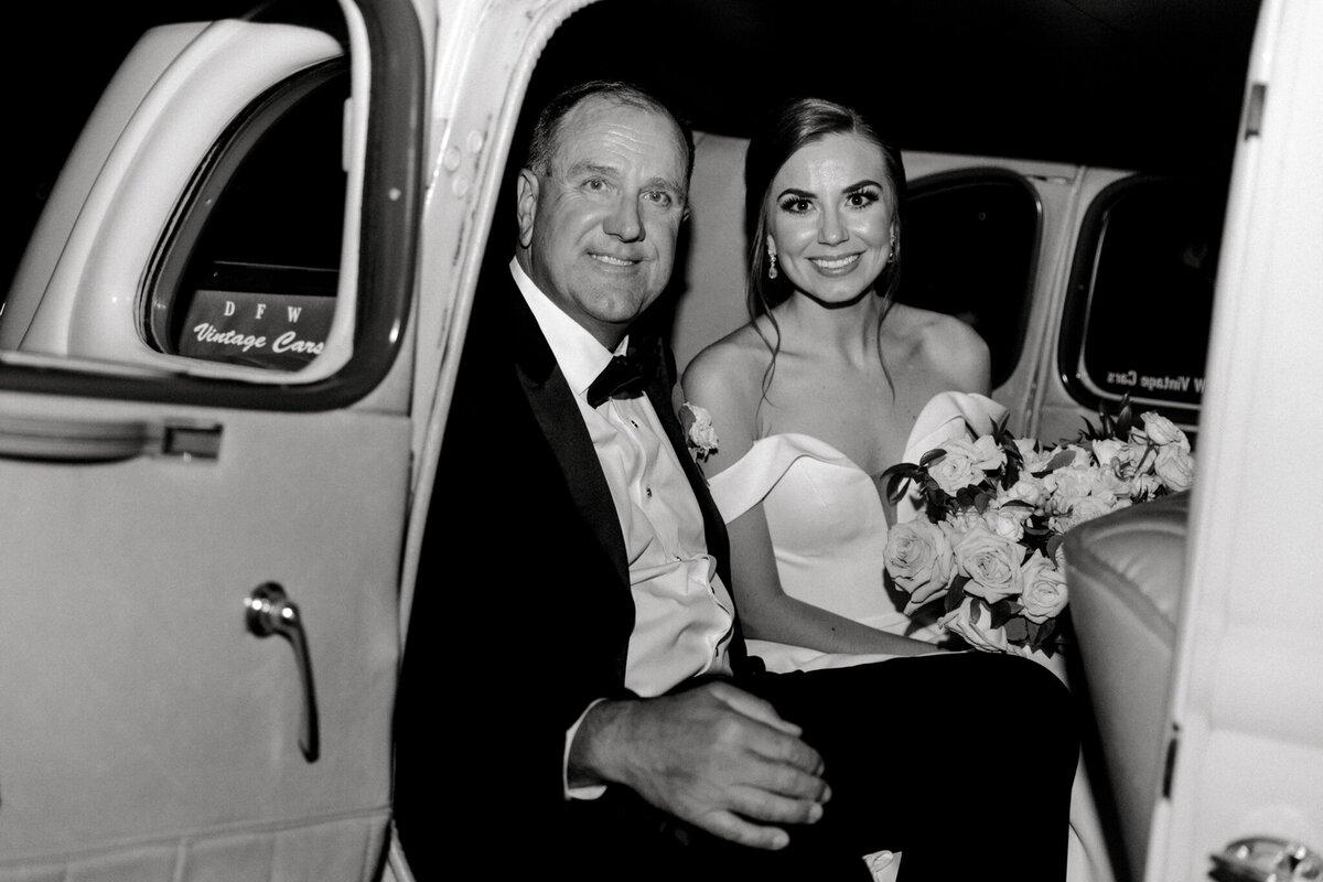 Lexi Broughton & Garrett Greer Wedding at Dove Ridge Vineyards | Sami Kathryn Photography | Dallas Wedding Photography-199