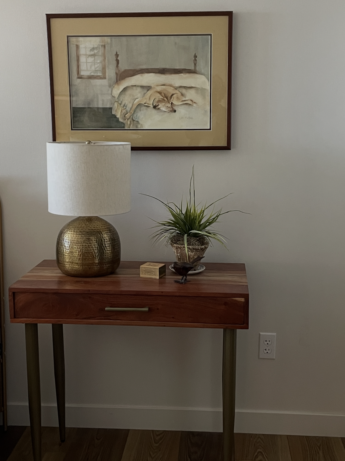 Entryway - Lori