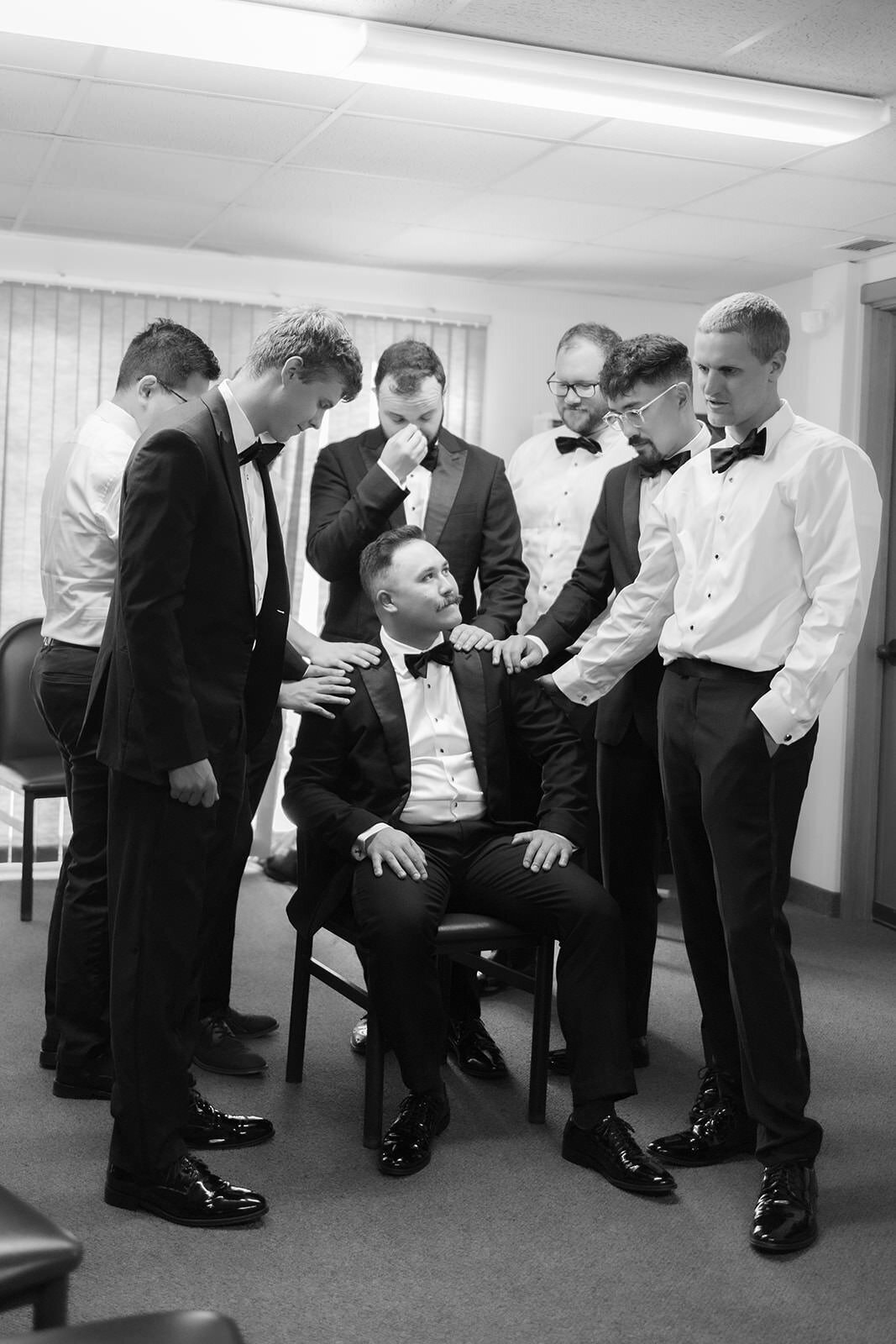 Traditional summer church wedding Rochester MN | Oduma photography -15