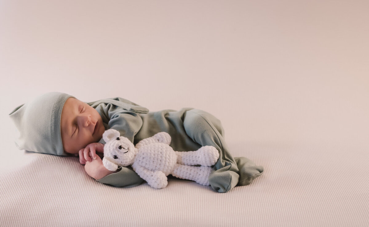 Brett Alan Summers newborn session0026