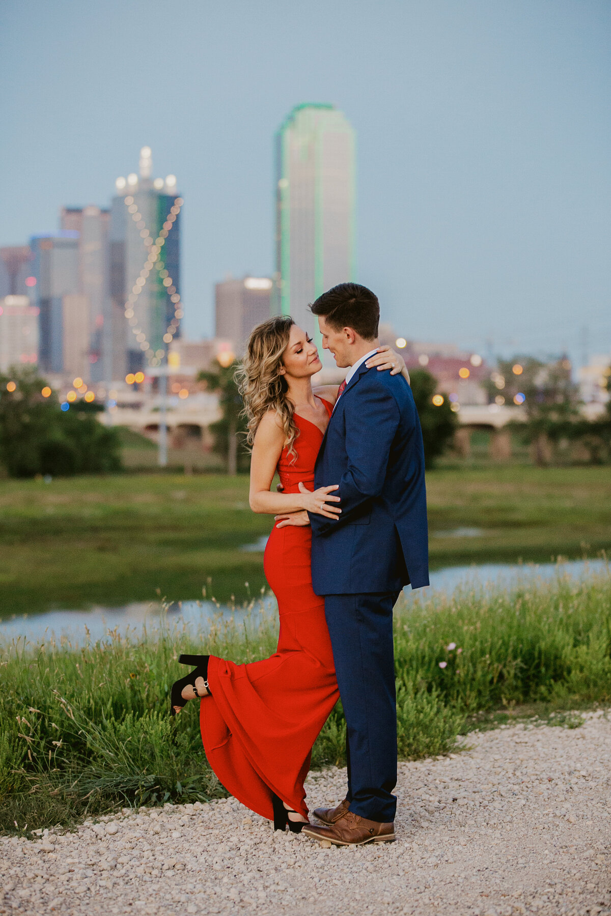 Dallas skyline engagement photos Hampton Morrow 0003