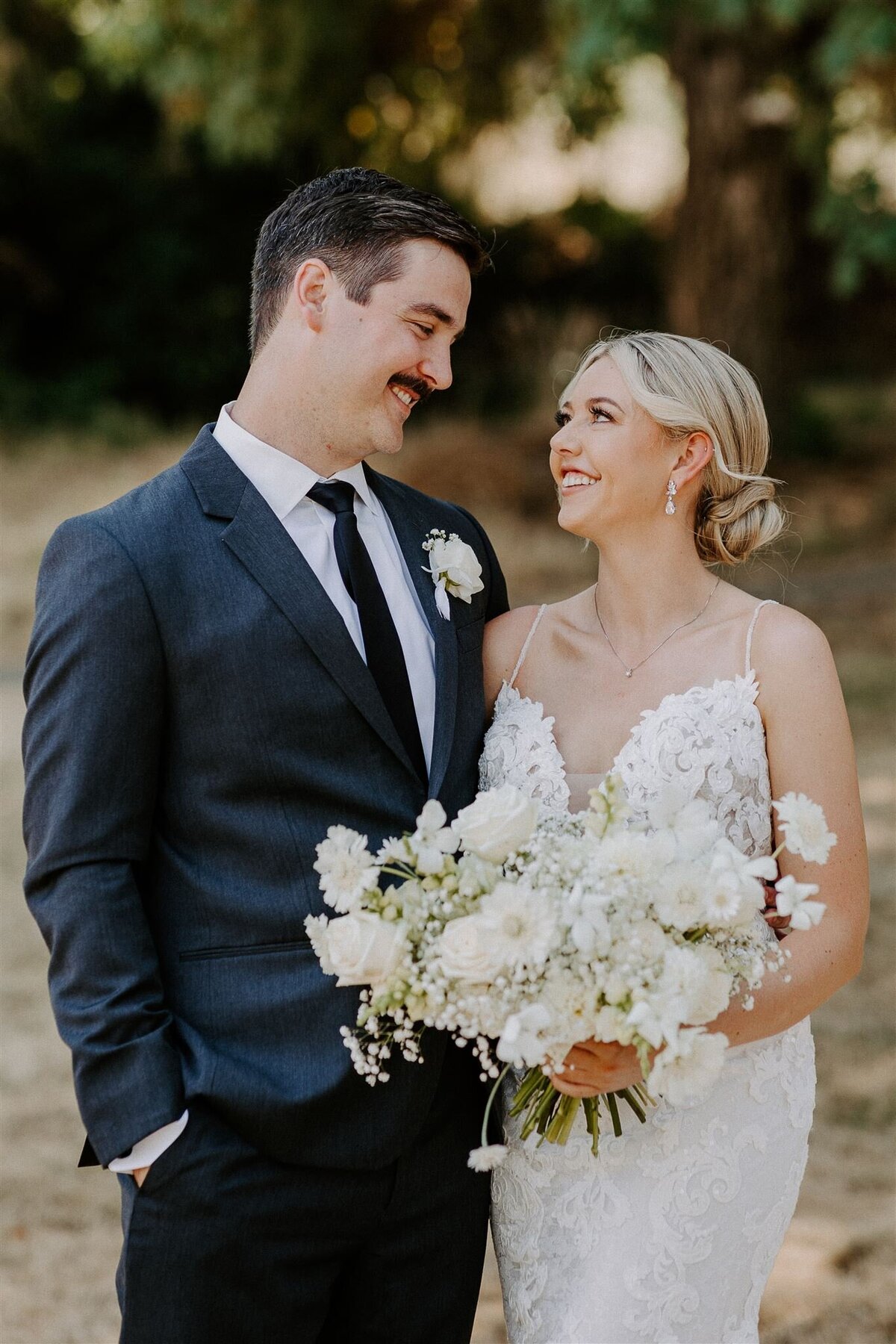 white wedding bouquet