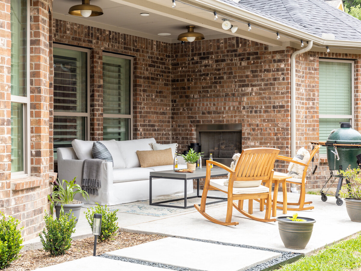 rebekah-nicole-interiors-shelly-patio-brick