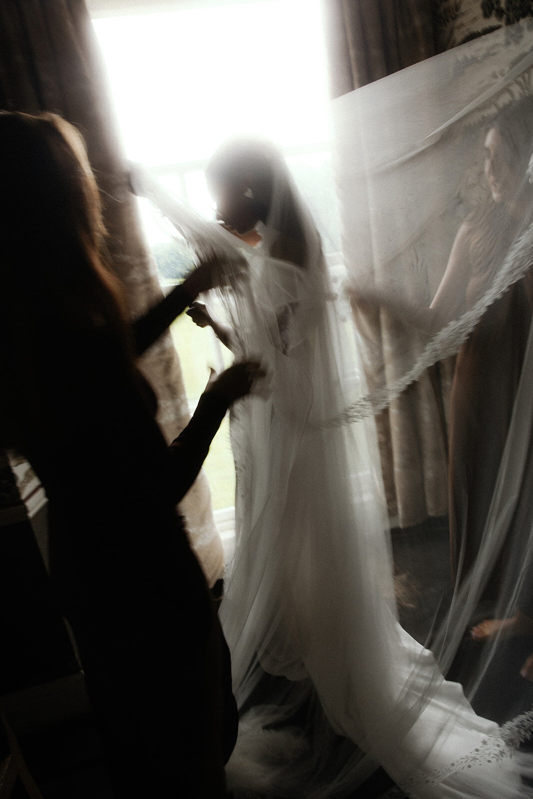 killruddery-house-luxury-wedding-photographer-bride