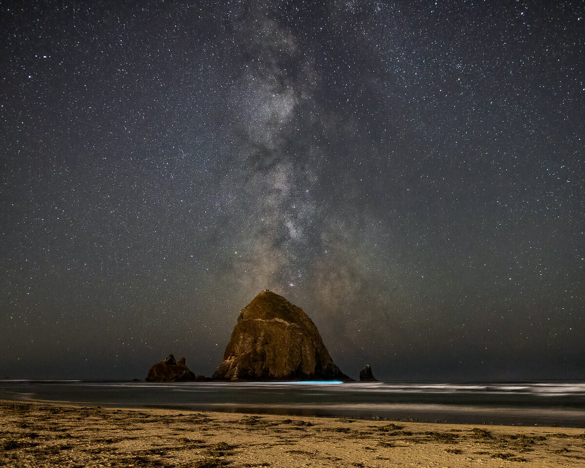 Milky-Way-Haystack-Rock-Cannon-Beach