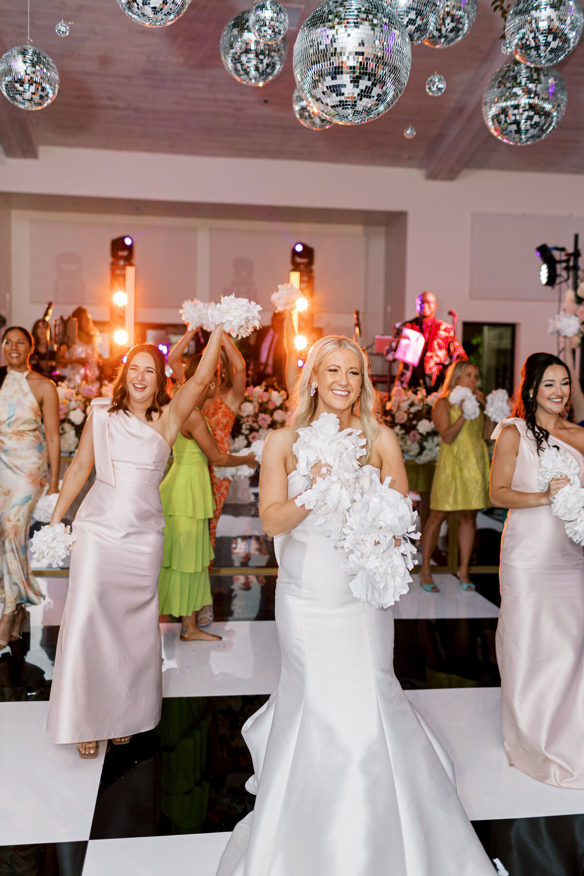 Hannah-and-Kyle-Wedding-Preview-Emily-Nicole-Photo-202