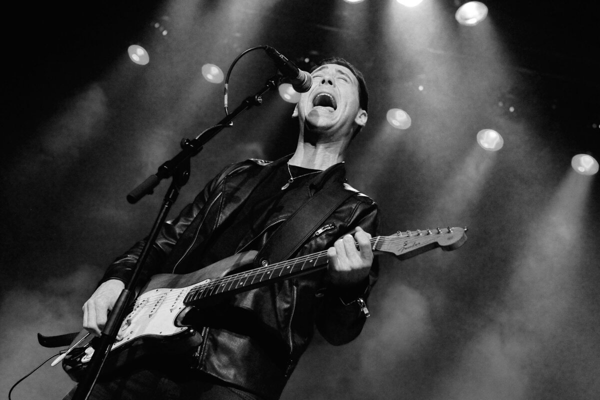 Bart Van der Moeren - BackOnFront - 065 - Laurence Jones
