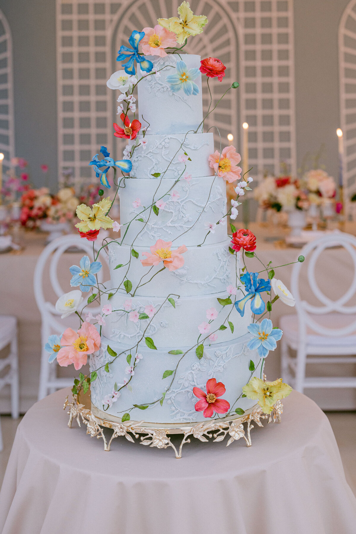 Elegant and floral wedding cake inspiration