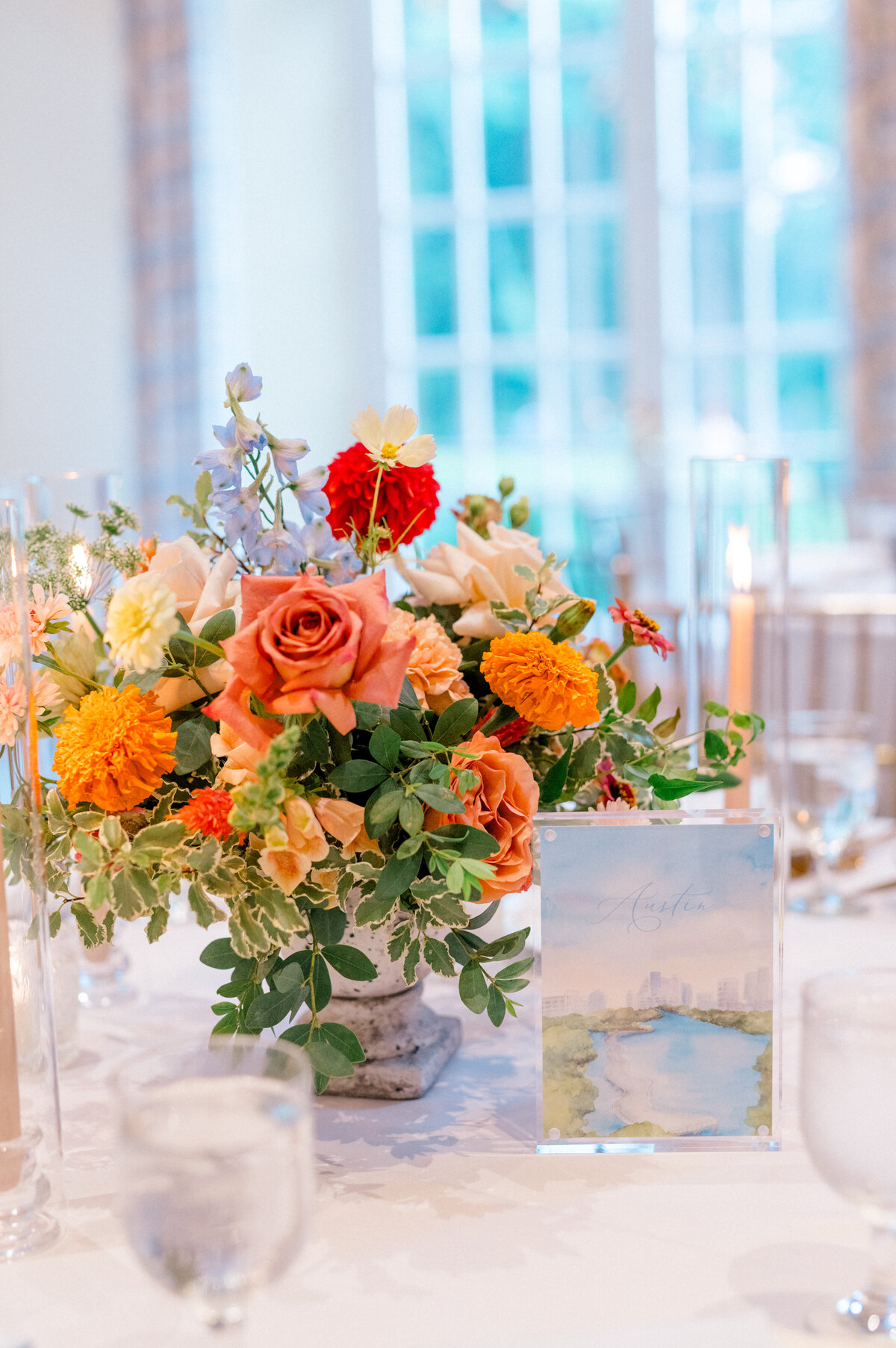 travel-wedding-favorite-locations-tables