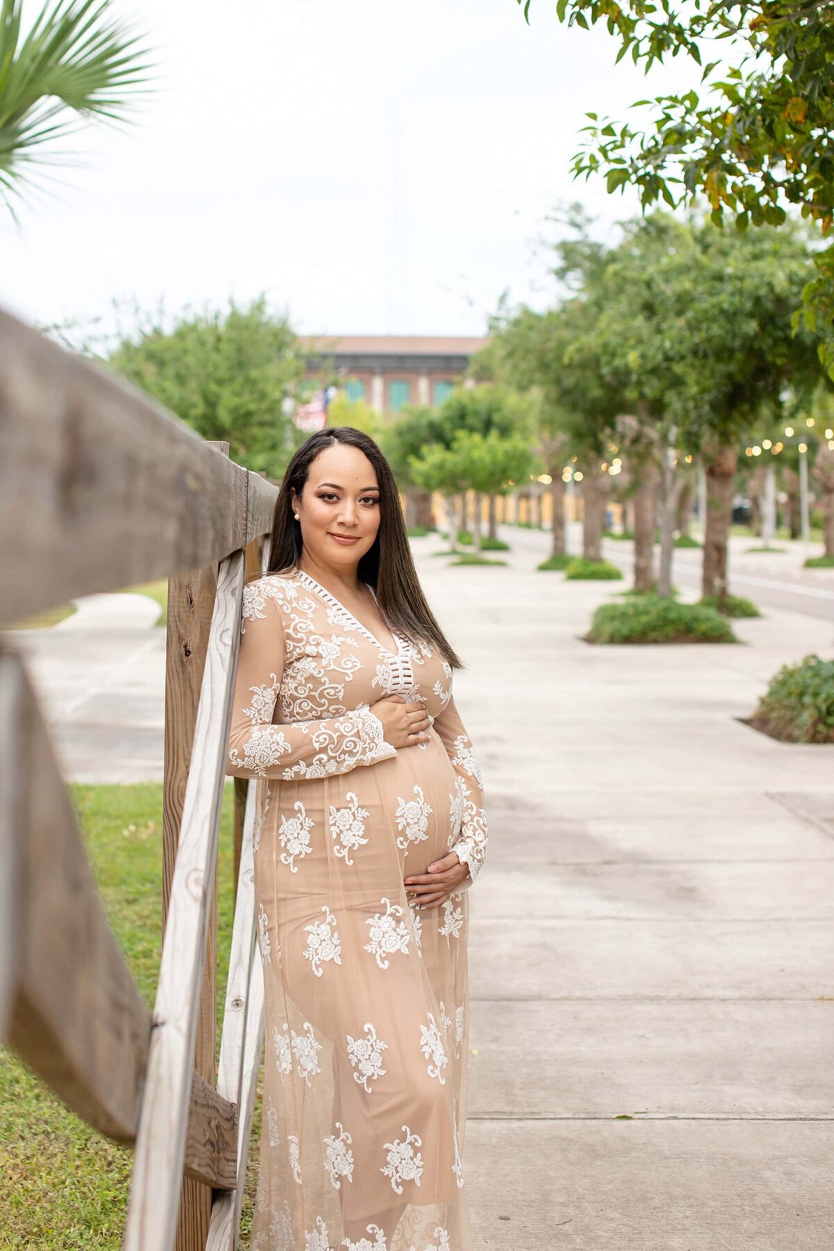 Maternity session lacy dress