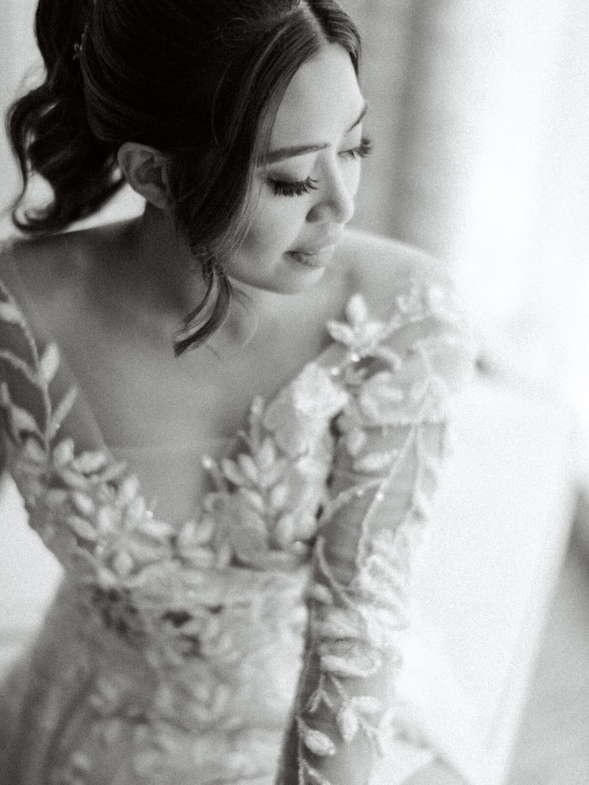 Stunning bridal portrait, captured by Julie Jagt Photography, fine art wedding photographer in Vancouver, BC. Featured on the Bronte Bride Vendor Guide.