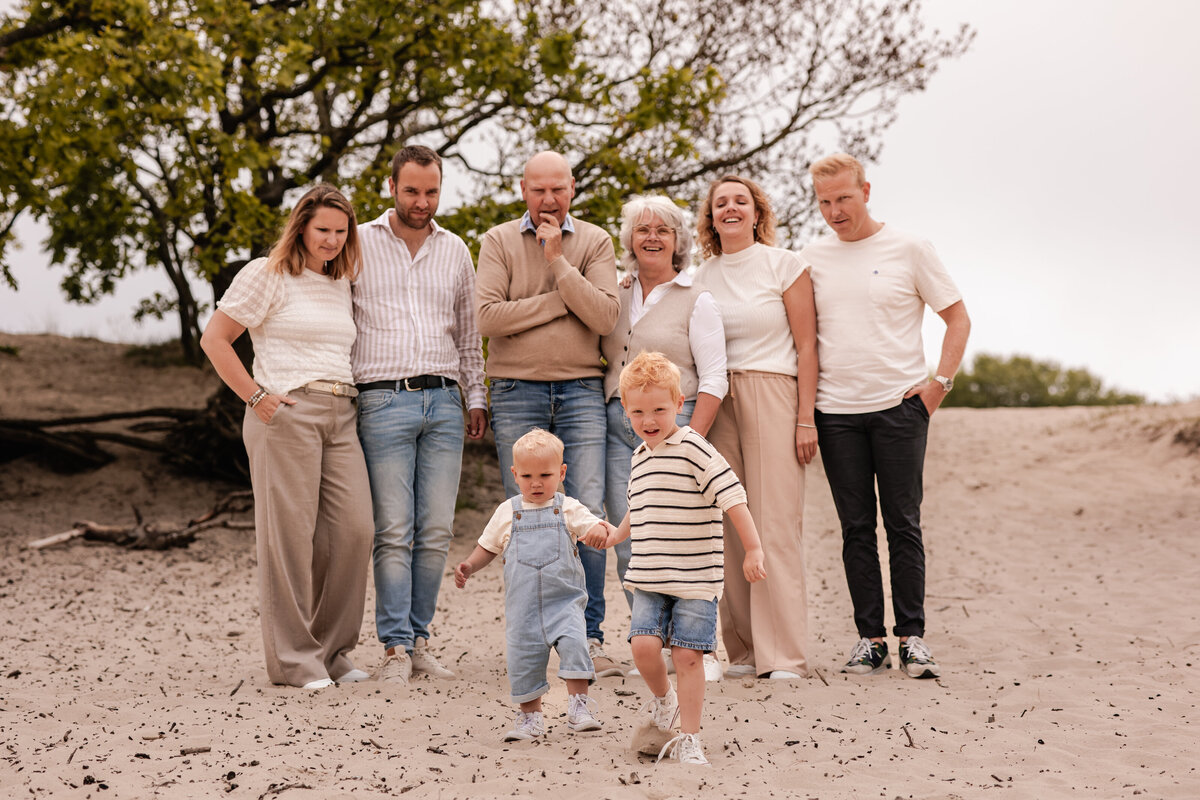 MomentsbyMichelle-Familieshoot2024-3
