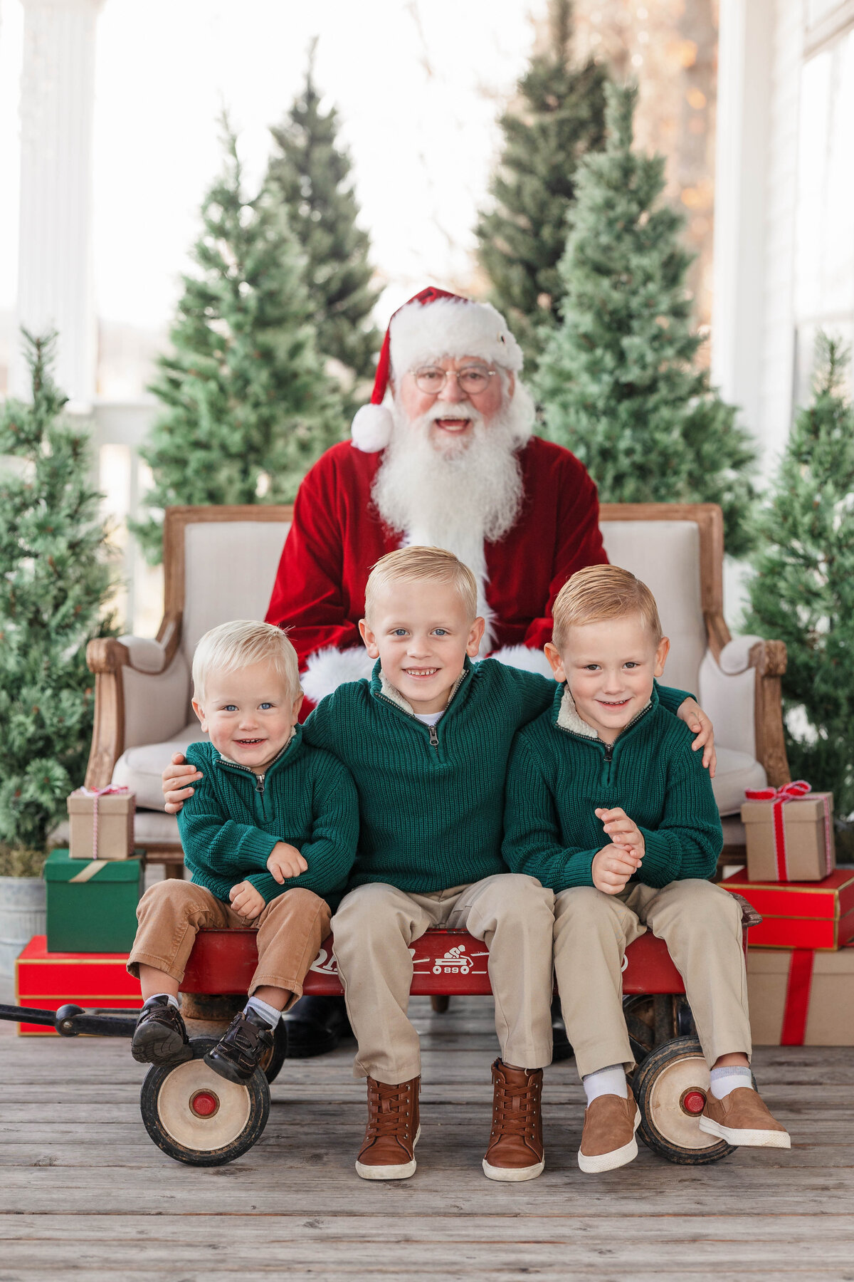 15_Hutton Santa 23_B83A7086