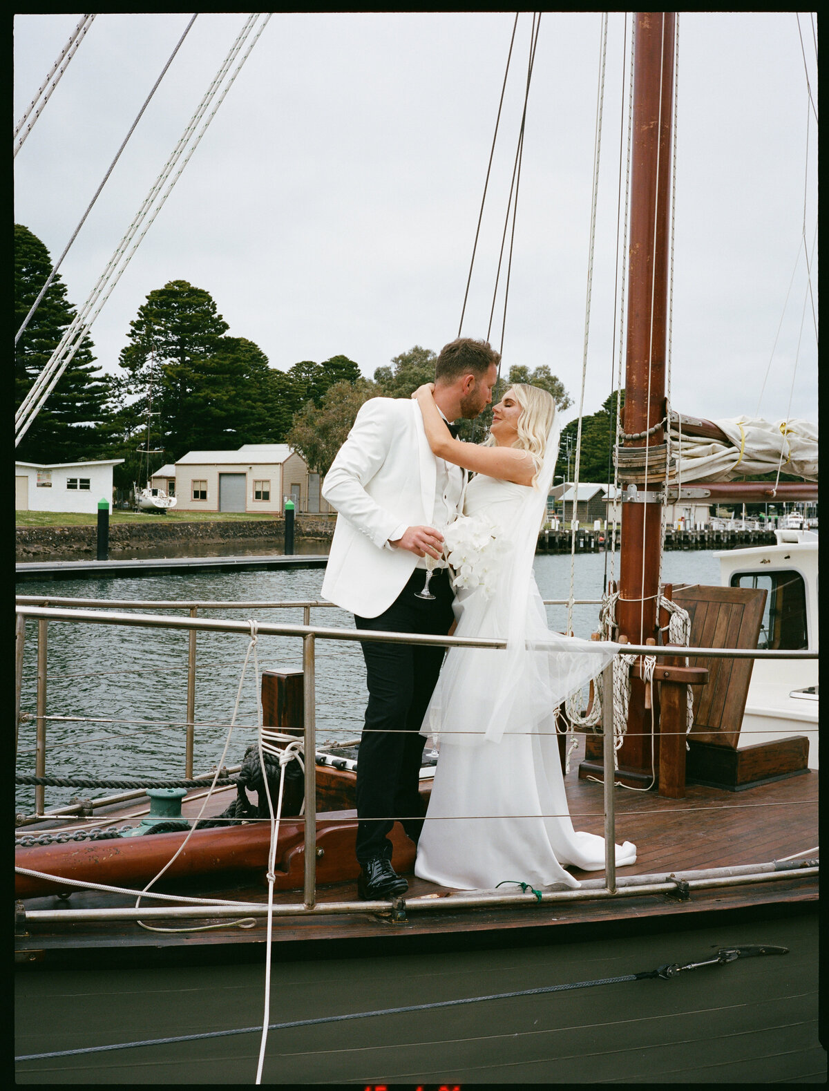 Maegan-Brown-Moments_231103_Wedding_Lauren-Bernie_Frolic-Lane_120mm-Film-Scans_0004-2