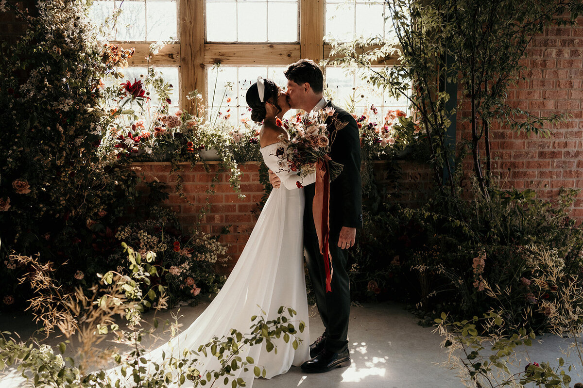 Luxury Floral Meadow Wedding at the Giraffe Shed (38)