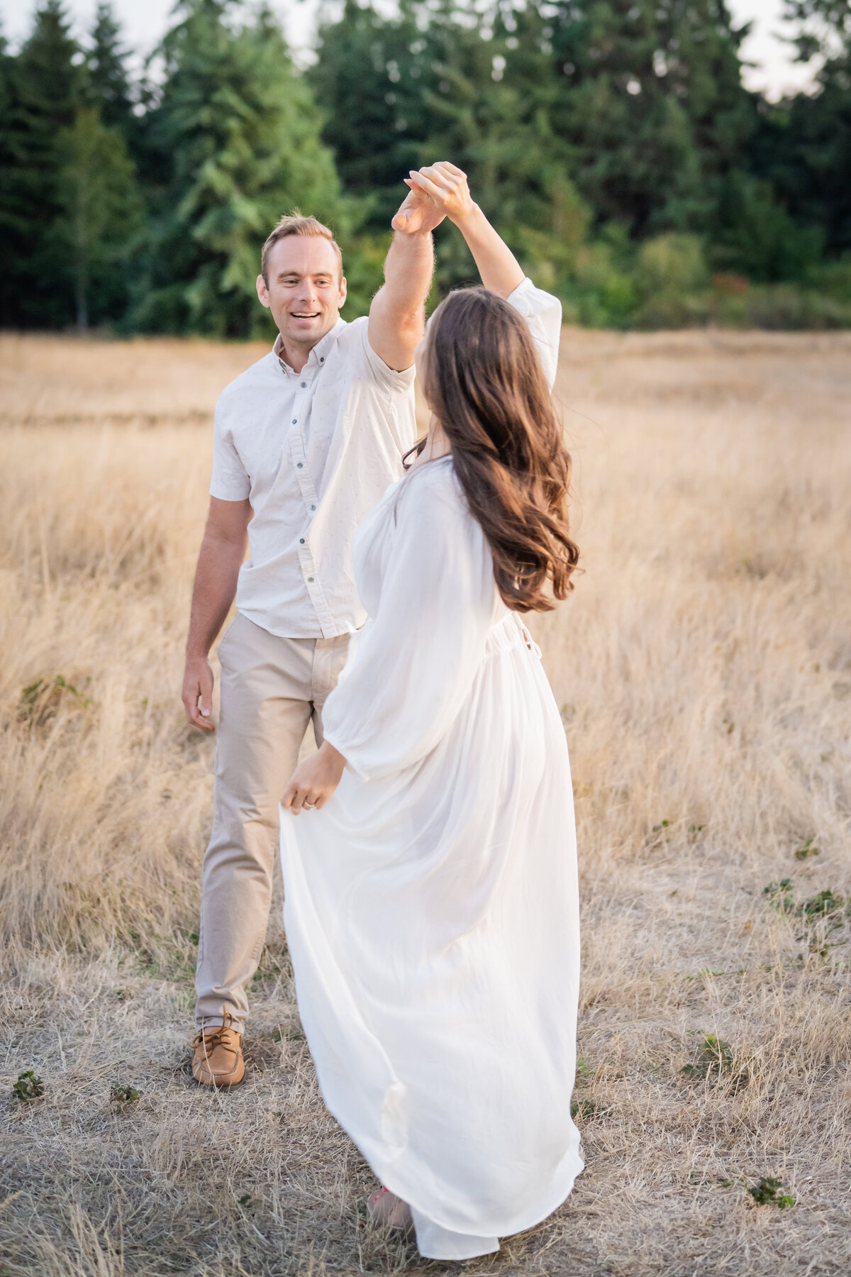 dancing in seattle park engagement