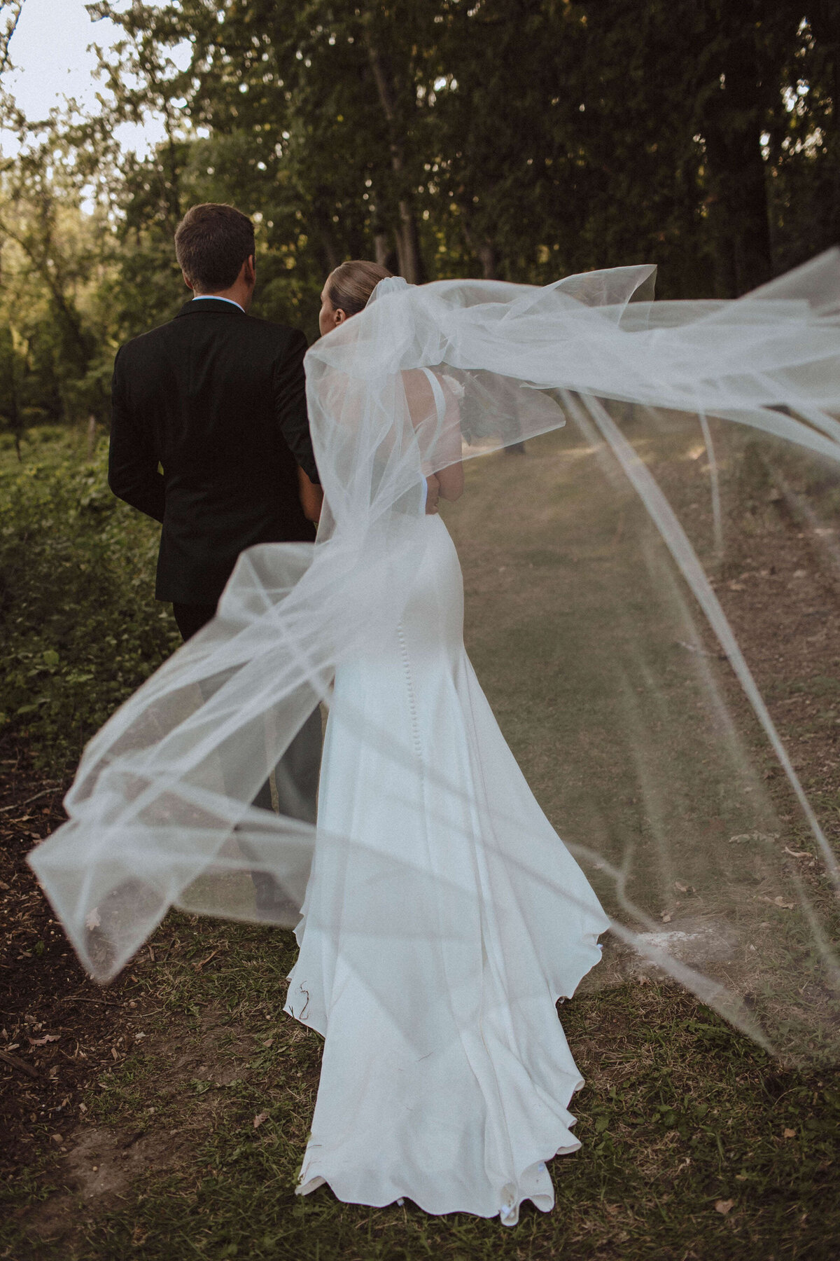 manitowoc-backyard-wedding-nikki-n-photography-494