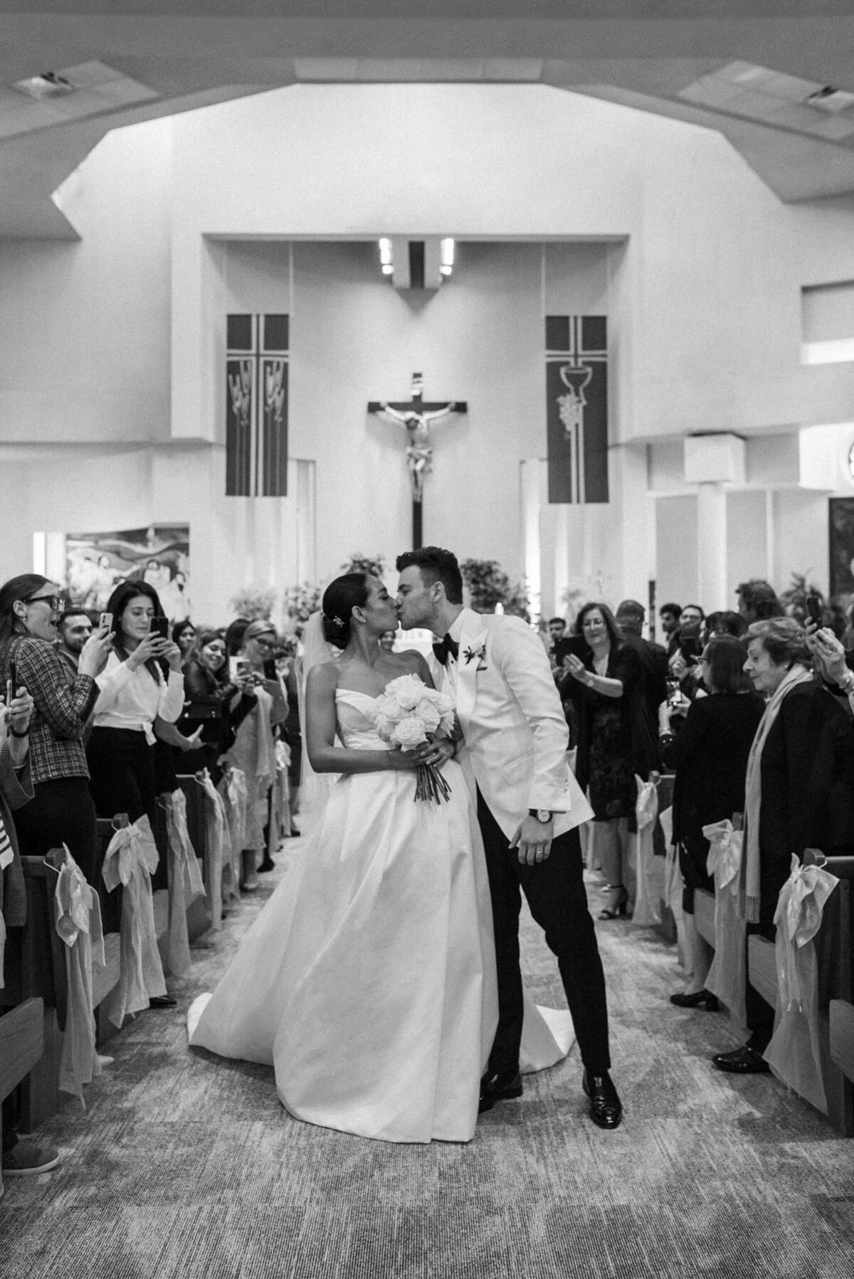 515-Storys-Building-Toronto-Canada-Raquel-Matthew-Wedding-15