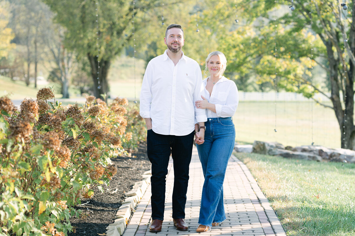 LaurenJared_Engagement_DiamondCreek_10.13.24-13