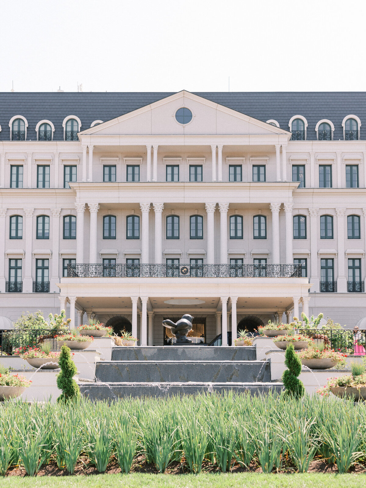 anne-troxel-photography-luxury-pittsburgh-wedding-nemacolin-woodlands-lgbtq-light-and-airy-3