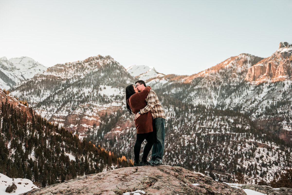 winter-ouray-engagement-photos_0283