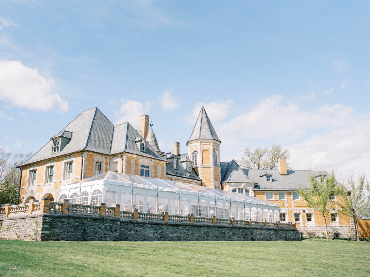 cairnwood-estate-spring-wedding-philadelphia-photographer-Tented-reception-Decor_062