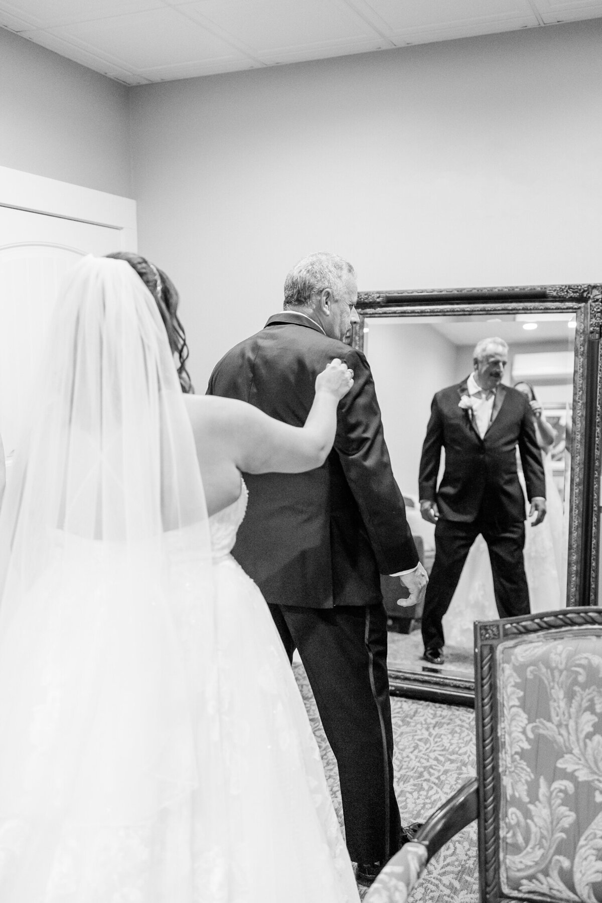 Chelsea Lavallee Photography_Weddings_Portfolio_027